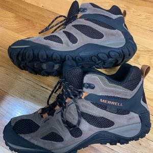 Men’s Merrel’a  Yokota 2 mid waterproof